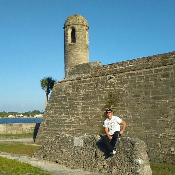 Profile Picture of Miguel Quintero (@miguelalberto22) on Poshmark
