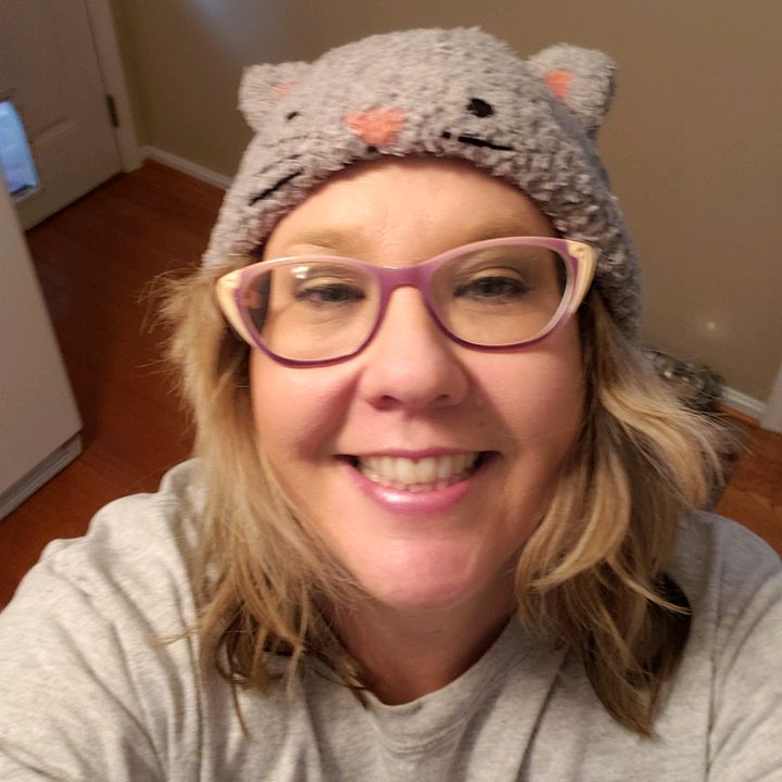 Profile Picture of Michelle Setzer (@fancycat_) on Tiktok