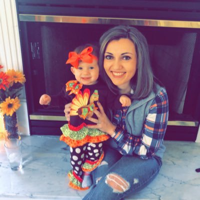 Profile Picture of Victoria Grelle (@victoriagrelle) on Twitter