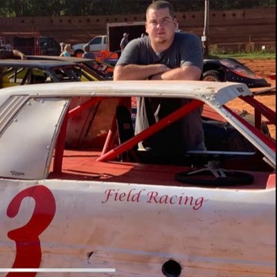 Profile Picture of Devin Field (@DevinField5) on Twitter