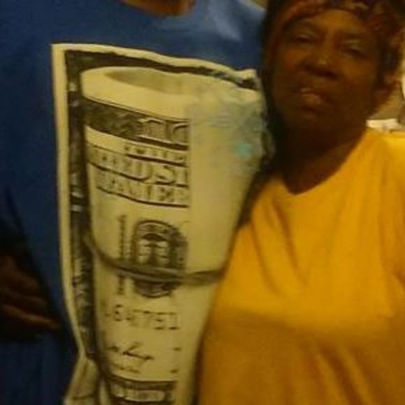 Profile Picture of Dominic Walker (@domwalk76) on Poshmark