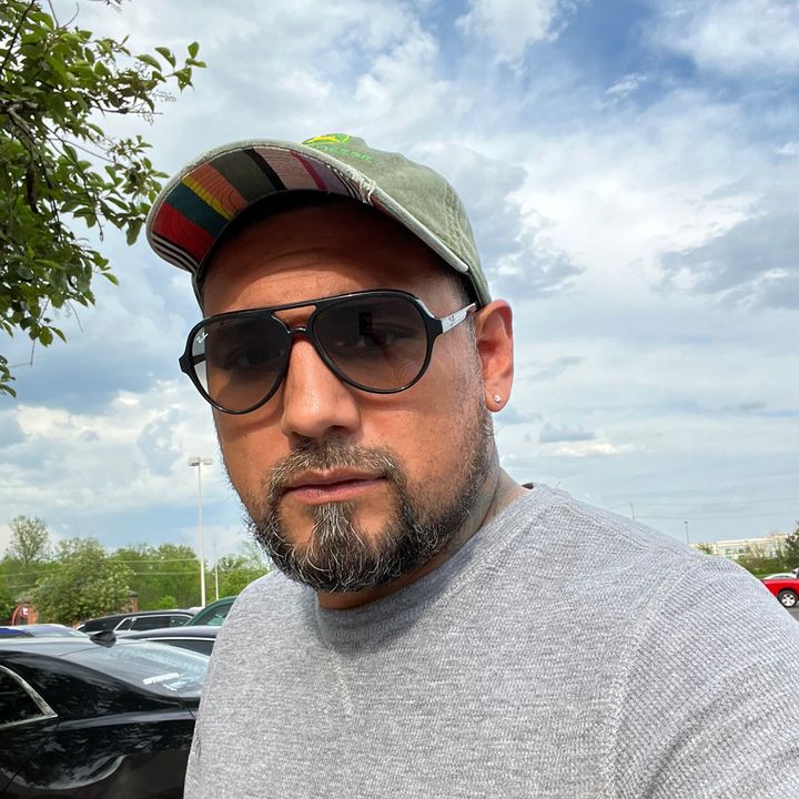 Profile Picture of Randy Solis (@kingmagick) on Tiktok