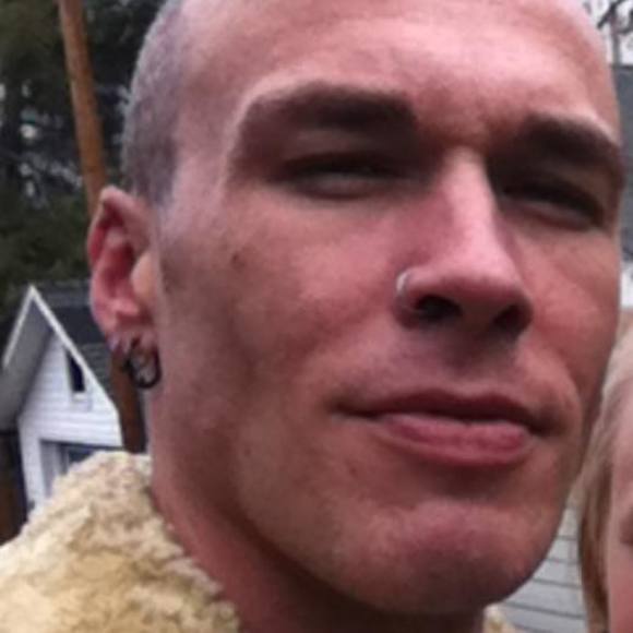 Profile Picture of Kevin Barker (@baker2115) on Poshmark