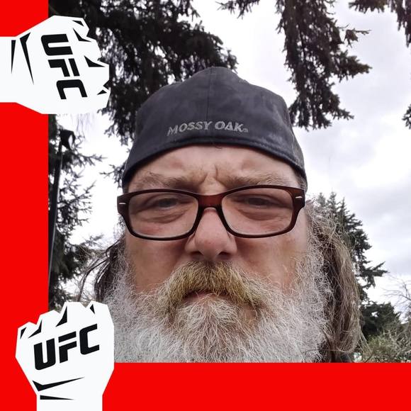 Profile Picture of Mike Hanna (@hannamike49) on Poshmark