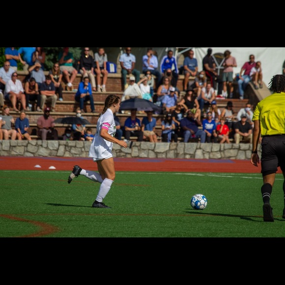 Profile Picture of Grace Fowler (@fowlerg13) on Poshmark