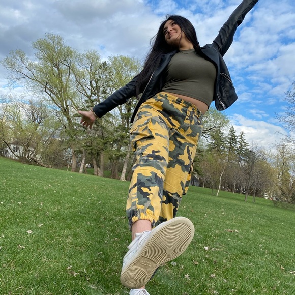 Ivana Doneva - Poshmark Profile Picture of Ivana Doneva (@ivad01) on Poshmark