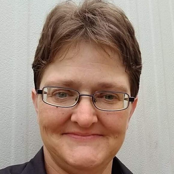 Profile Picture of Michelle Brannon (@mcbrannon18) on Poshmark