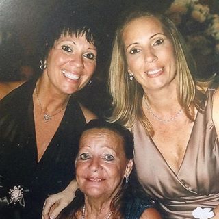 Lisa Gizewski Satriano - Facebook Profile Picture of Lisa Gizewski Satriano (@Lisa-Gizewski-Satriano) on Facebook