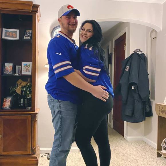 Profile Picture of Autumn Goodier (@autumnrae1234) on Poshmark