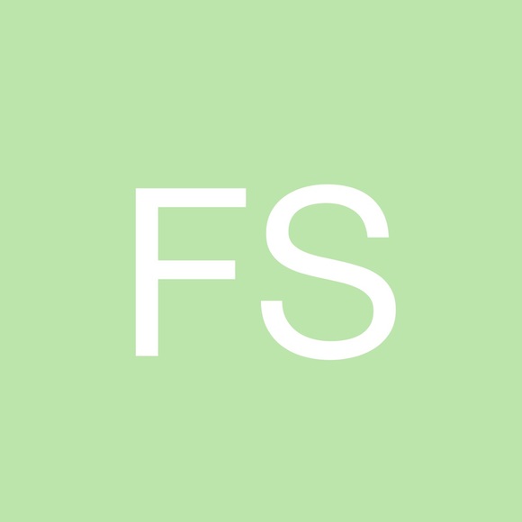 Profile Picture of Fleuri don elohim Simonvil (@fsimonvil) on Poshmark