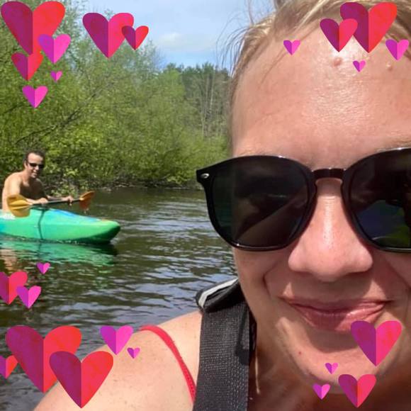 Profile Picture of Erin Leckwee (@erinleckwee) on Poshmark