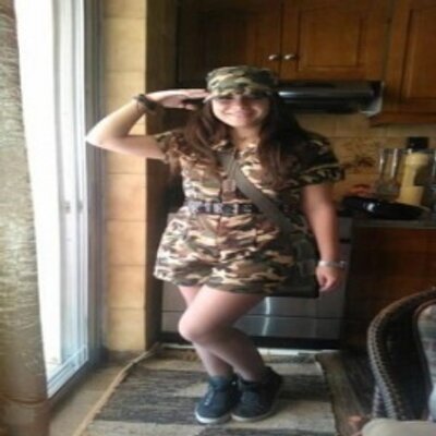Profile Picture of Dee Hopper (@DeeHopper17) on Twitter