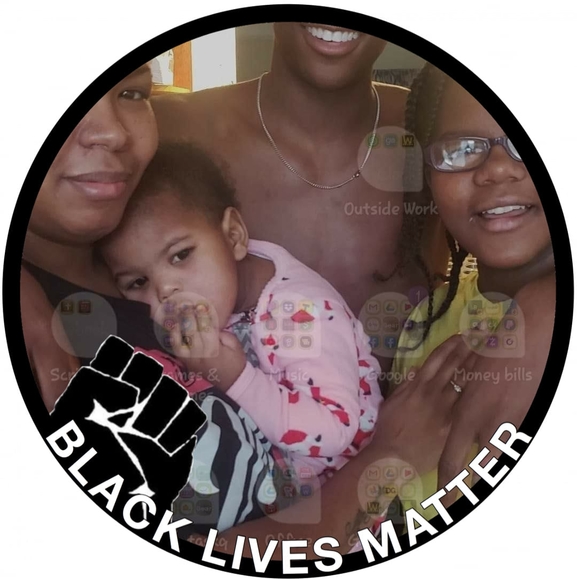 Profile Picture of Linnette Clark (@sexybrown48) on Poshmark