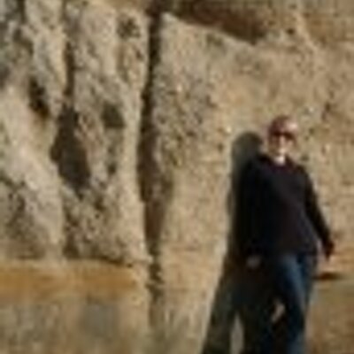 Profile Picture of Anna Dempsey-Fischer (@sleepy_miranda) on Twitter