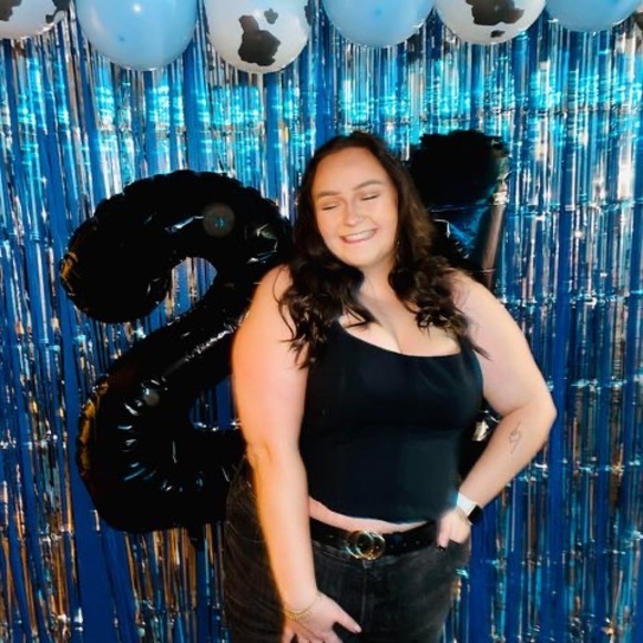 Profile Picture of Katherine Ringlein (@ringleik) on Poshmark