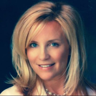 Profile Picture of Nancy Roche (@nancyroche17) on Twitter