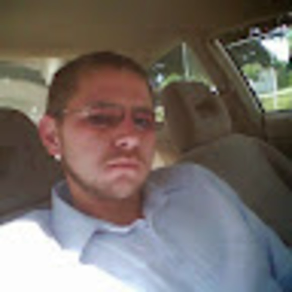 Profile Picture of Ronnie Engelhardt (@rontheman42089) on Poshmark