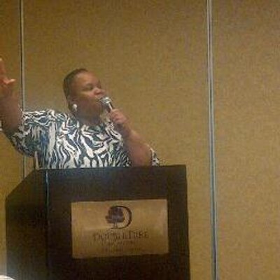 Profile Picture of Phyllis Arnold (@HeyGlory50) on Twitter