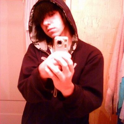 Profile Picture of Alec Bowles (@Al3x_DiSaSt3R) on Twitter