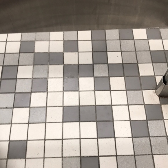 Profile Picture of Zack Fraade (@zdeezy) on Poshmark