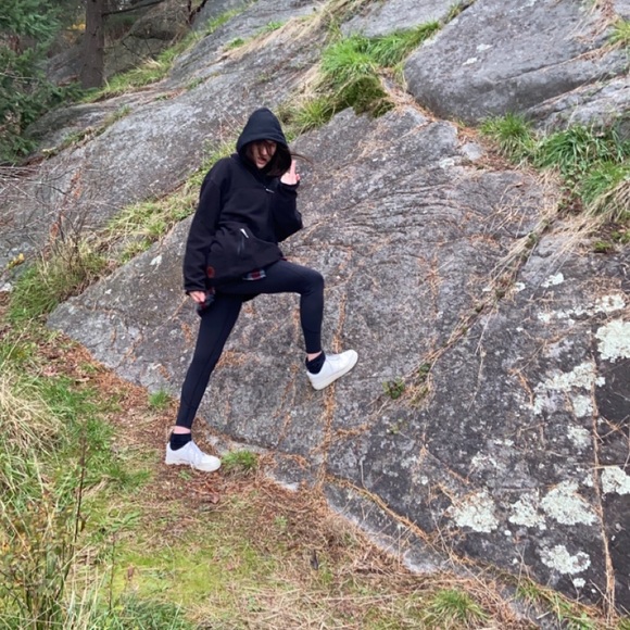 Profile Picture of Mya Atherley (@mratherley) on Poshmark