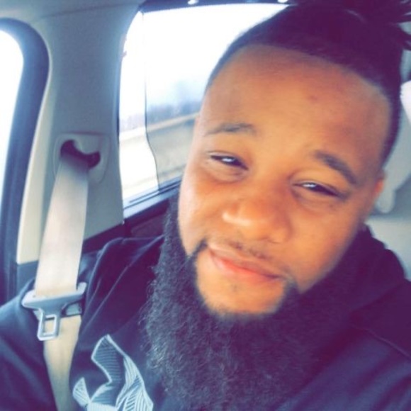 Profile Picture of Chaddrick Countyy (@ccountyy) on Poshmark