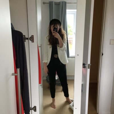 Profile Picture of Sarah Stook (@DearlyJohn_) on Twitter