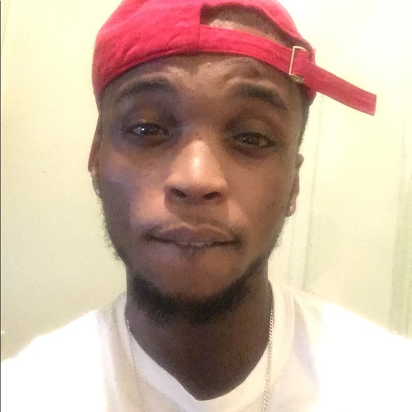 Profile Picture of Andre Richardson (@dredo95) on Poshmark