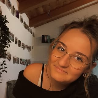 Profile Picture of 𝐽𝑢𝑙𝑖𝑎 𝑊𝑢𝑟𝑚 (@wurm_julia) on Instagram