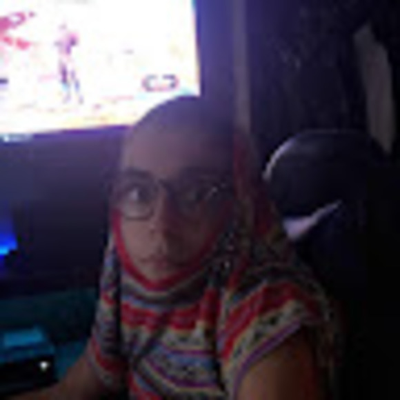 Profile Picture of Patrick Schneider (@geytorlive) on Poshmark