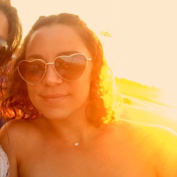 Profile Picture of Marissa Scotto (@riss140) on Poshmark