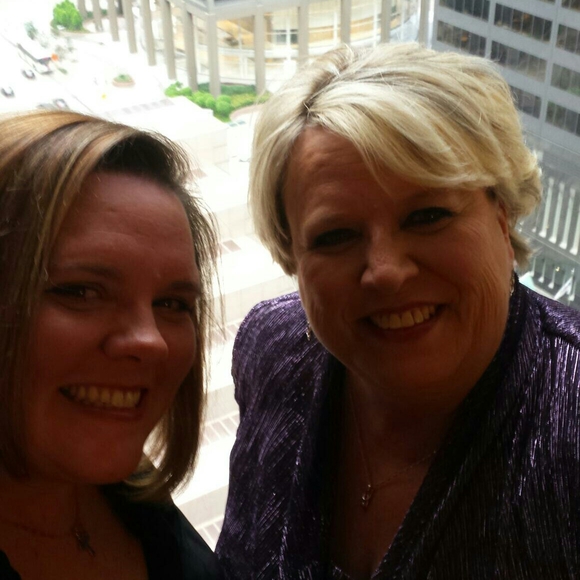 Profile Picture of Debbie Hughes (@d29hughes) on Poshmark