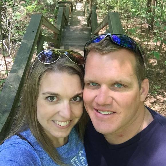 Profile Picture of Dawn Weyer (@dmmason76) on Poshmark