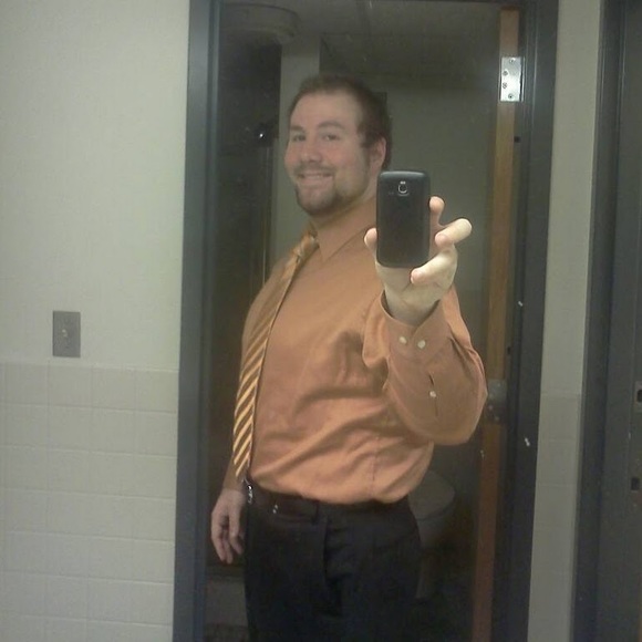 Profile Picture of Andrew Nason (@ahnason1) on Poshmark