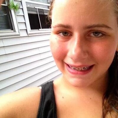 Profile Picture of Cassandra Hand (@CassieHand) on Twitter