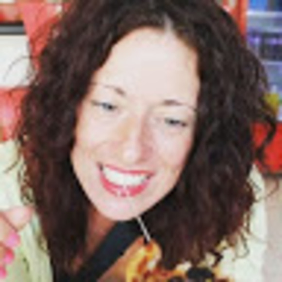 Profile Picture of Colleen m.t. Sharpe (@collshar) on Poshmark