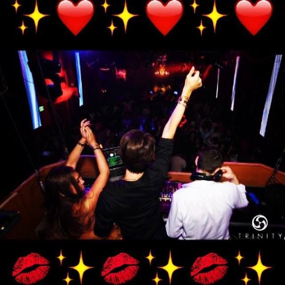 Profile Picture of Lc Lclc (@lccloset) on Poshmark