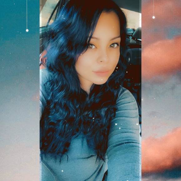 Profile Picture of Maria Armendariz (@mariaarmend59) on Poshmark