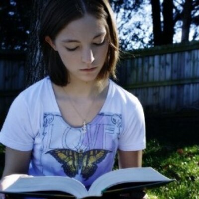 Profile Picture of Kelly Marlowe (@@kellybmarlowe) on Twitter