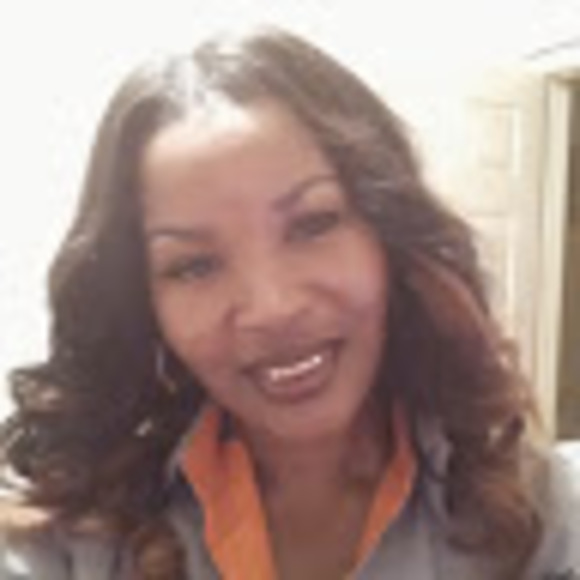 Profile Picture of Sharlette Keaton (@sharlettek) on Poshmark