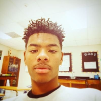 Profile Picture of Calen James (@calen12117870) on Twitter