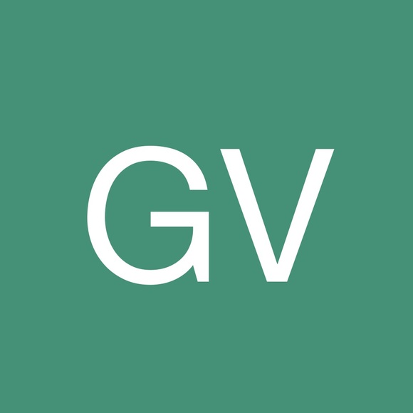 Profile Picture of Glenda Vanderkam (@2019njcjerbear) on Poshmark