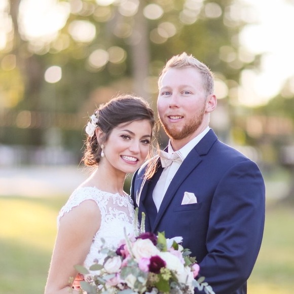 Ally Kantner - Poshmark Profile Picture of Ally Kantner (@allykantner) on Poshmark