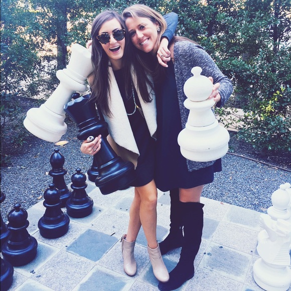 Profile Picture of Hilary Wheeler (@hilskil) on Poshmark