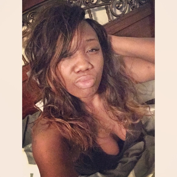 Profile Picture of Tee Cogshell (@vegas84) on Poshmark