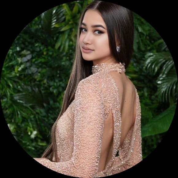 Profile Picture of Sharon Capule (@shacapule) on Poshmark