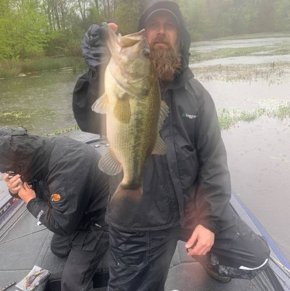 Profile Picture of Daniel Norman (@dnorm83) on Poshmark
