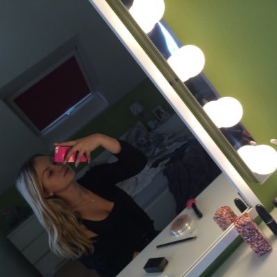 Profile Picture of Carolyn Klaus (@caro_0818) on Twitter