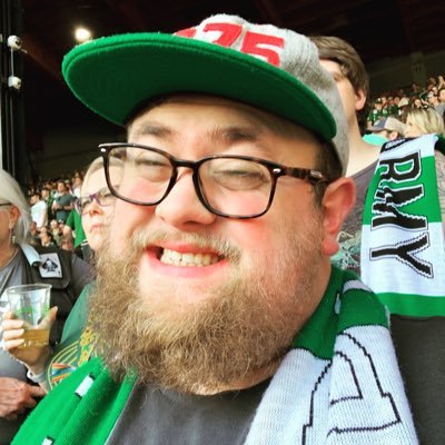 Profile Picture of Macks Uhgearee (@maxaguirre5) on Twitter