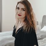 Profile Picture of J U L I A 🌙 beauty & lifestyle (@lentiacalling) on Instagram